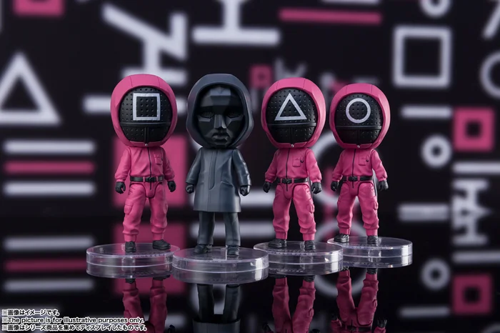 Bandai Figuarts Mini Squid Game Front Man - Image 6
