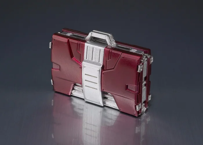 Bandai S.H.Figuarts Iron Man 2: Iron Man Mark V & Hall Of Armor Set - Image 3