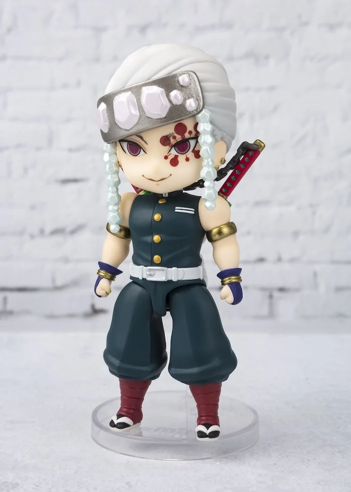Bandai Figuarts Mini Demon Slayer: Kimetsu No Yaiba Tengen Uzui - Image 3
