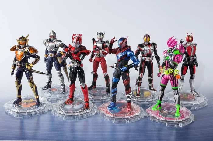 Bandai S.H.Figuarts Kamen Rider Blade - Image 8